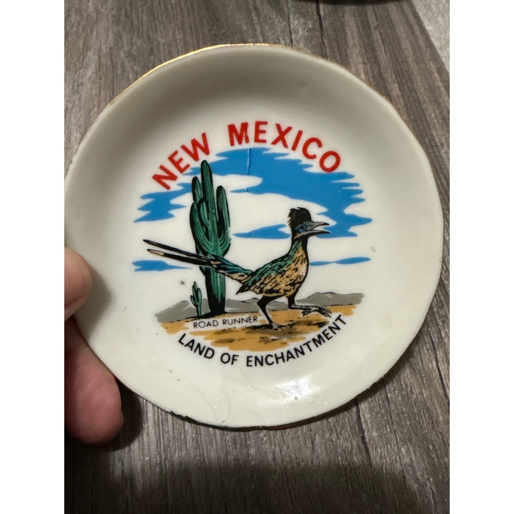 Vintage New Mexico Land of Enchantment Roadrunner Souvenir Trinket Dish Gold Rim